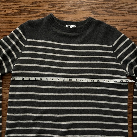 Reformation Cashmere Boyfriend Sweater, grey and white stripe, XS - Picture 7 of 10